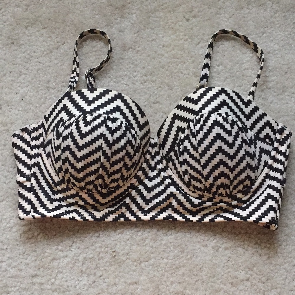 Xhilaration swim top